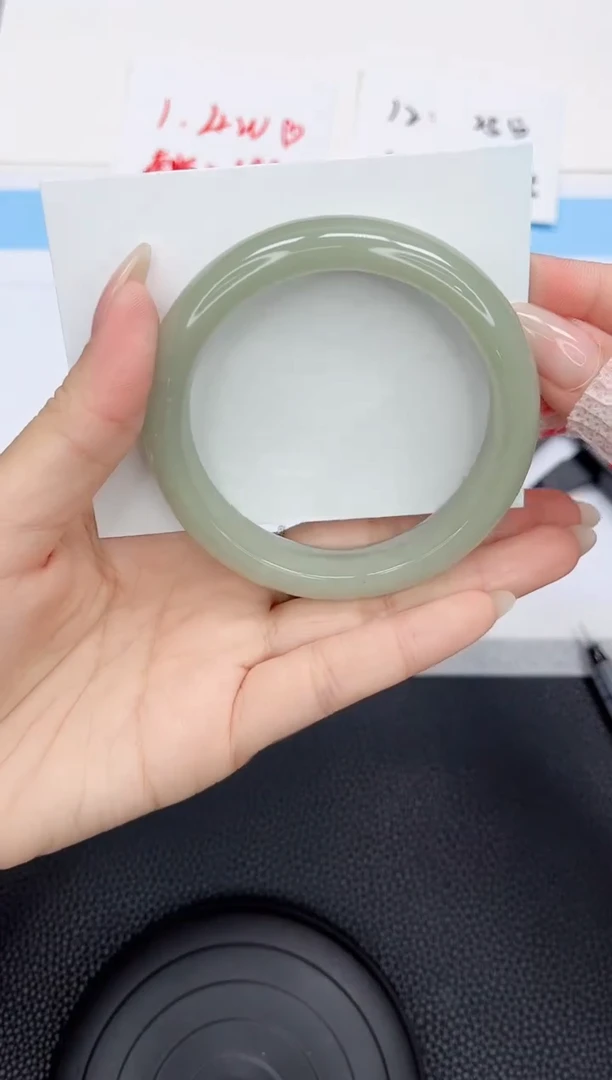 石英质玉手镯未镶嵌75-58.3