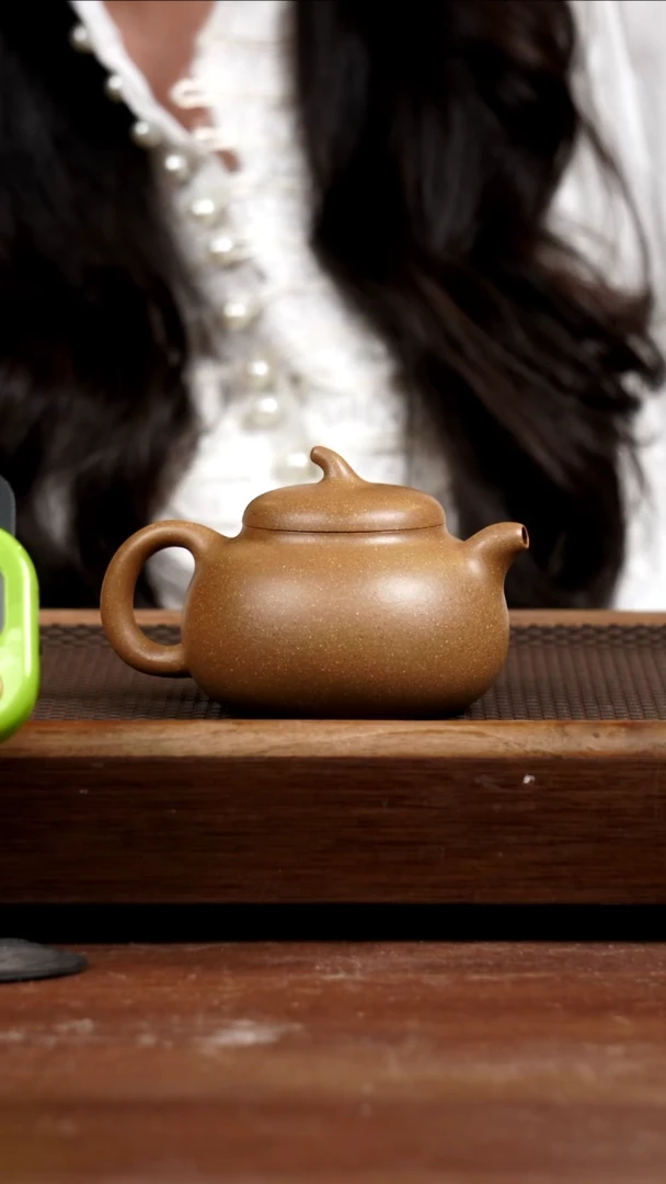 茶壶紫砂人**茶老段茄瓜250CC