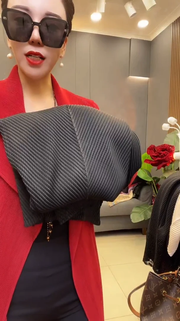 聚酯纤维（涤纶）直筒裤