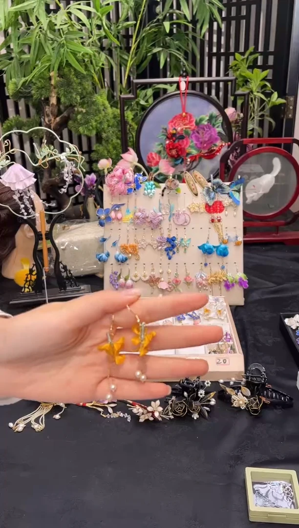 织绣?非遗手工苏绣饰品