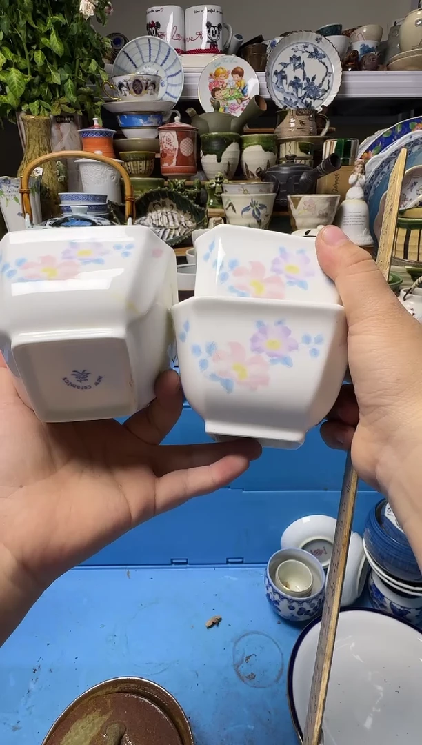 中古瓷器，默认微瑕-3个20，带底款。032