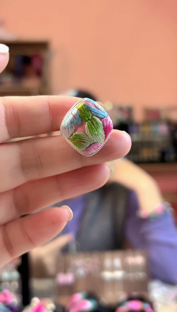 织绣艺枝独绣手工饰品28