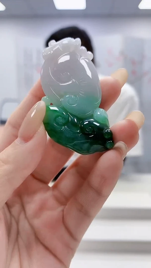 未镶嵌定制翡翠4898lr-毛货挂件120
