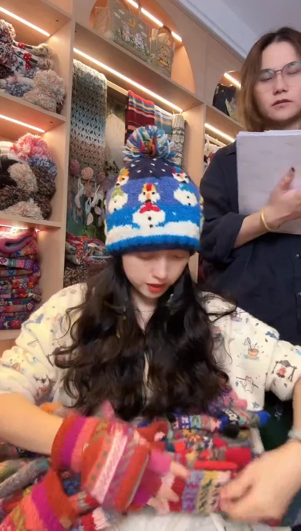 细羊毛雪人像素单球帽