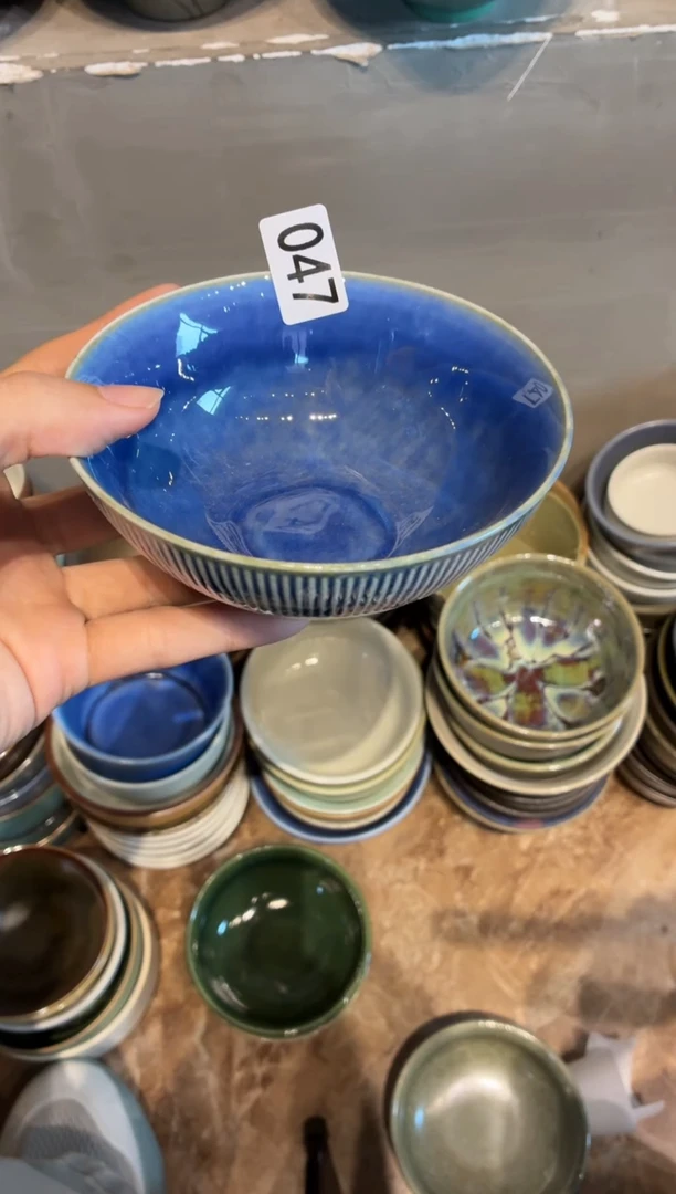 瓷片宸****I47微瑕窑变蓝万福小碗