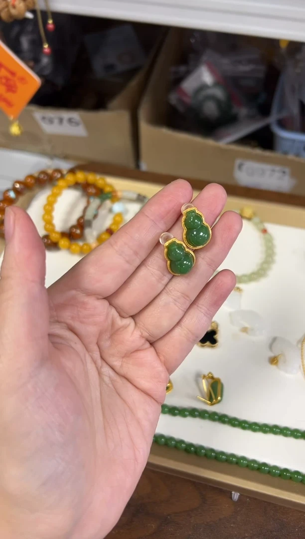 银S925镶嵌和田玉耳饰和田玉碧玉葫芦银镶嵌款耳钉[4521]