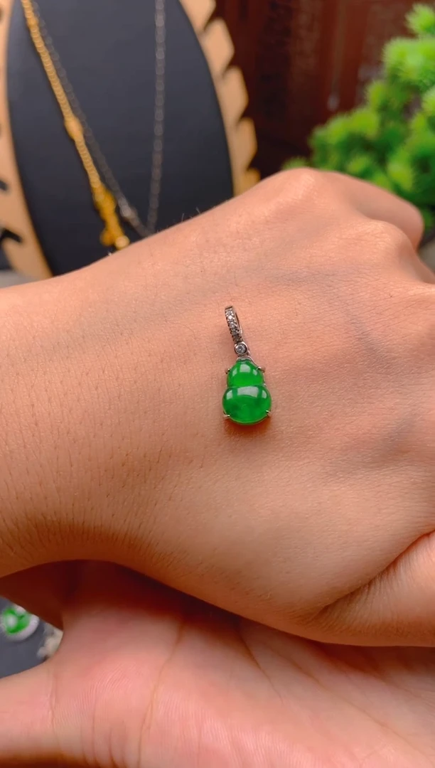 吊坠(不含链)银S925镶嵌翡翠银色葫芦