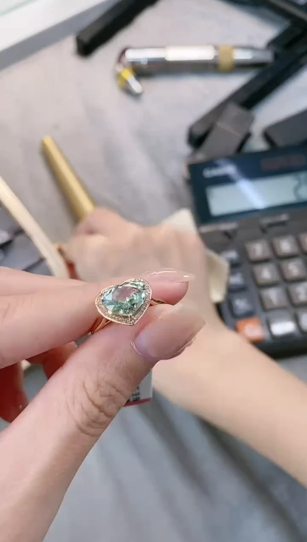 18K金镶嵌戒指碧玺·