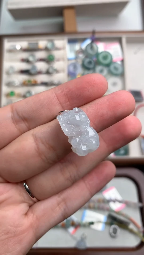 未镶嵌挂件翡翠一