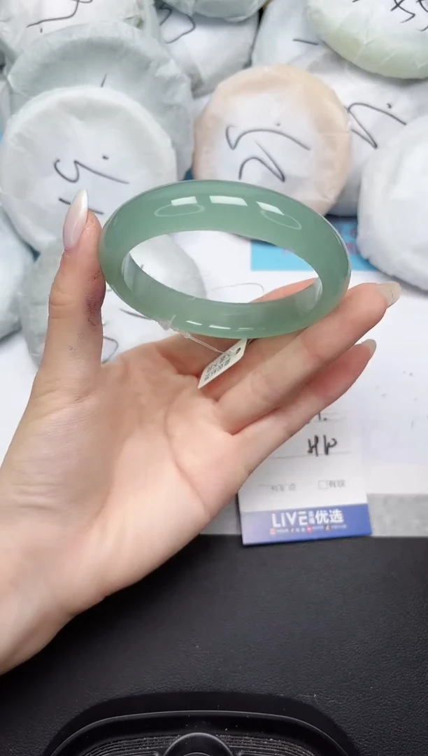 未镶嵌手镯石英质玉167/5960