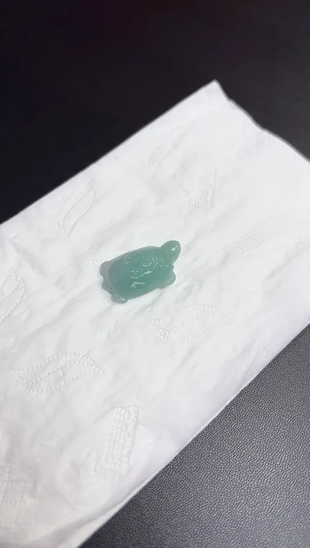 翡翠未镶嵌颈饰用****5龟