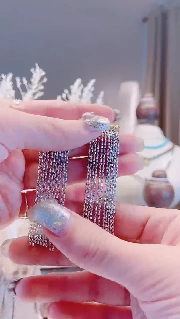 无925银鱼*胖2393流苏耳钉