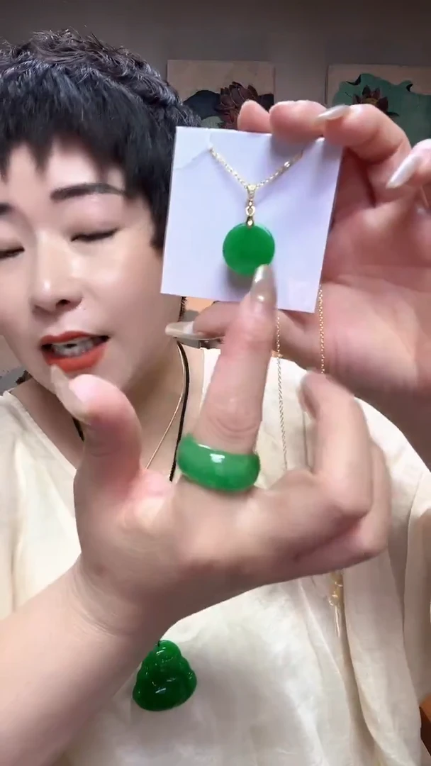 吊坠(赠链)合金翡翠562