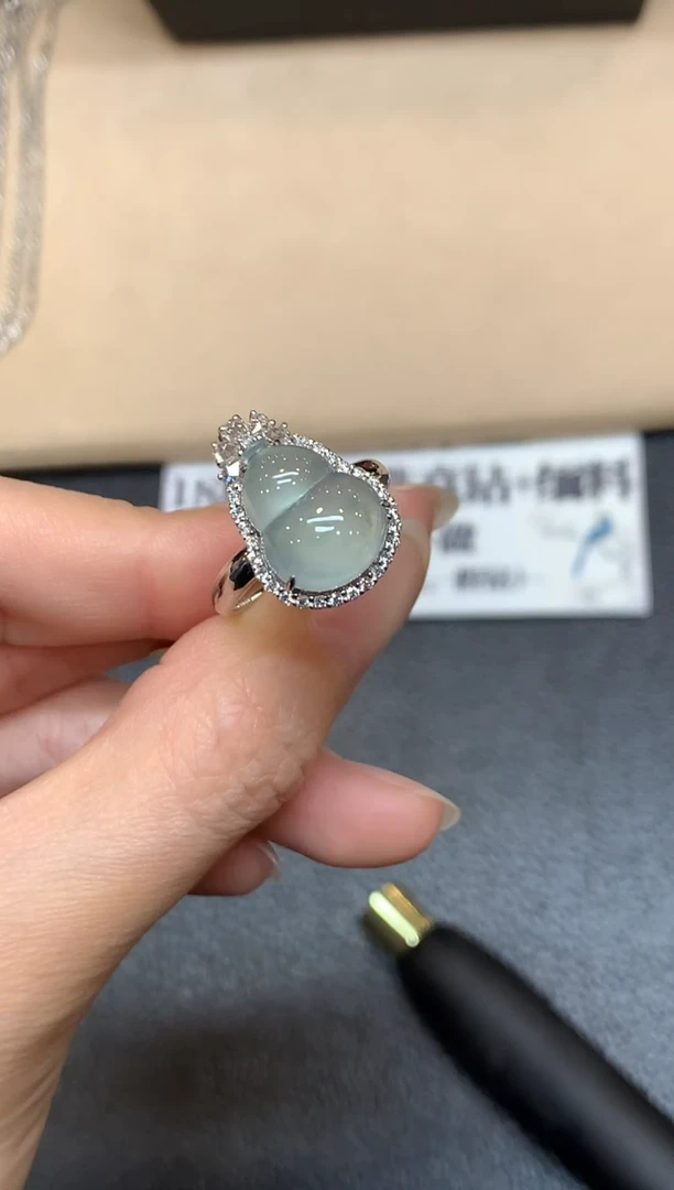 18K金镶嵌戒指翡翠5【无服务费葫芦两用款