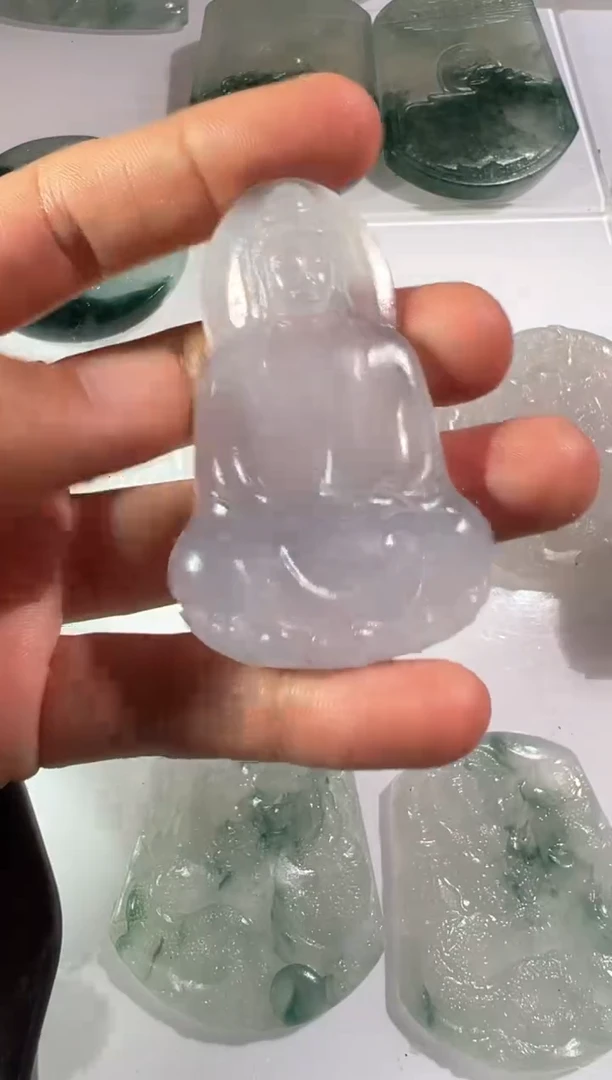 未镶嵌定制翡翠素衣