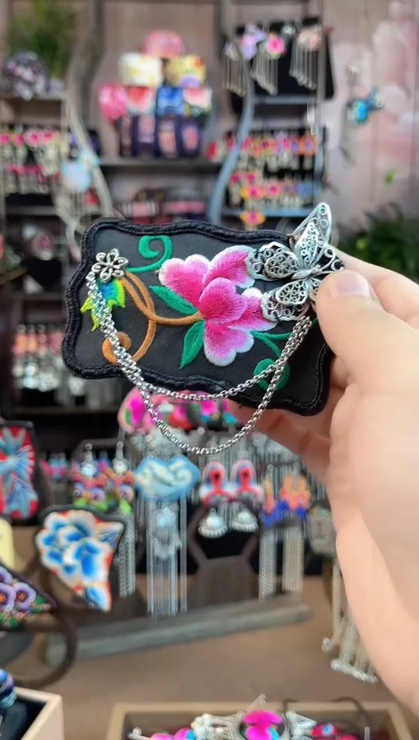 织绣民族风手工非遗老绣饰品 手推绣659