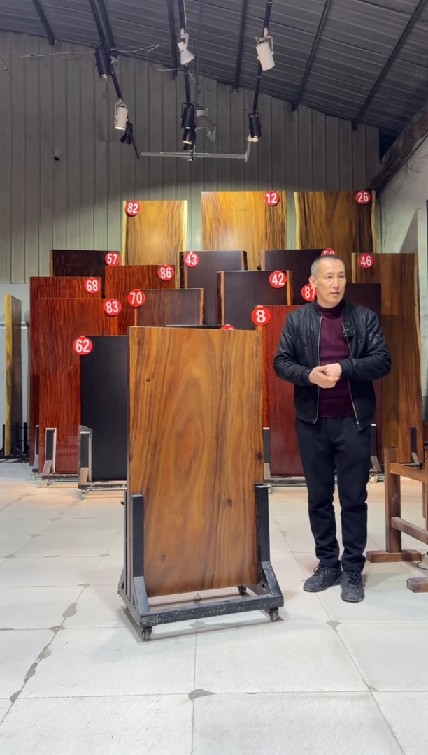 【闪购商品】木南美胡桃木尺寸：120-65-6单板