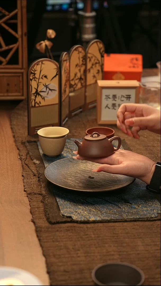 茶壶紫砂宜兴原矿紫砂壶    小石瓢