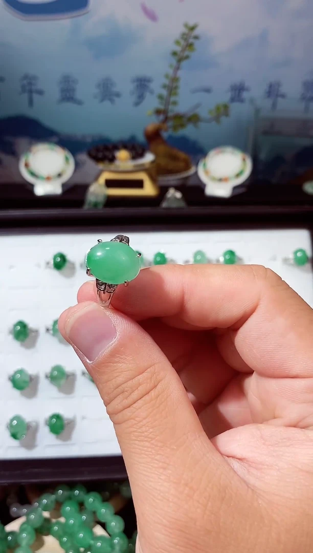 【闪购商品】石英质玉戒指合金戒指