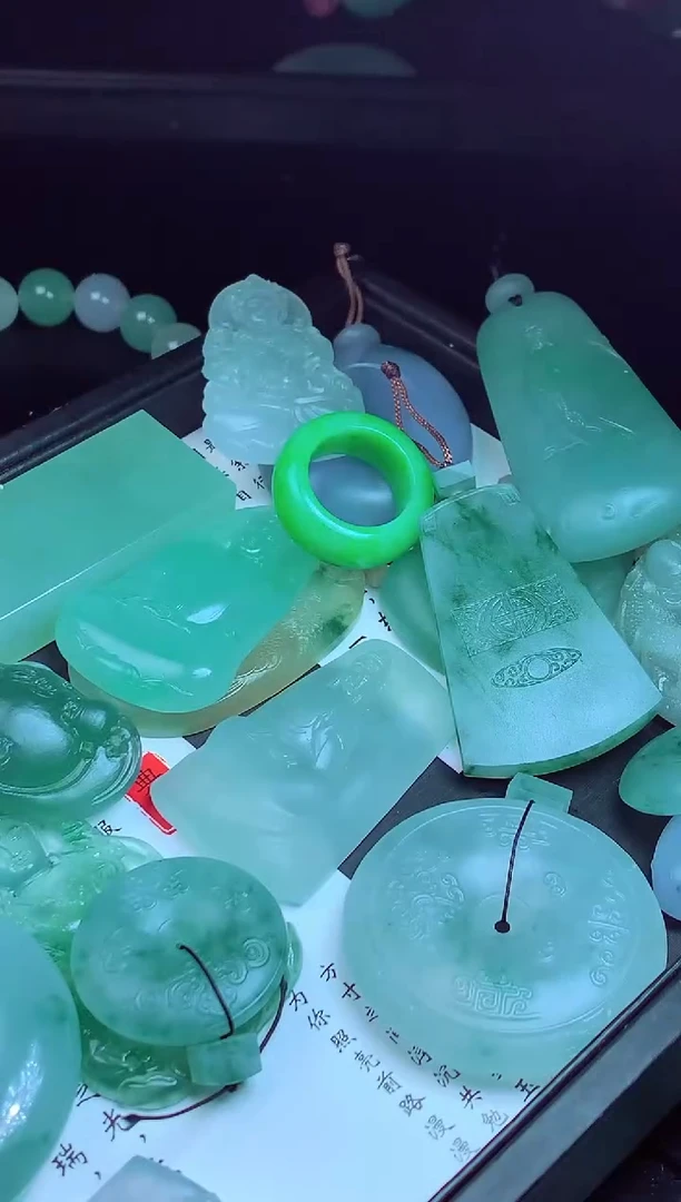 定制翡翠未镶嵌翡翠毛货定制