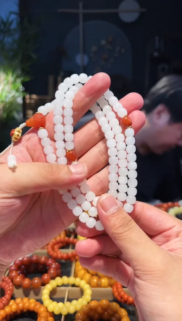 手链未镶嵌和田玉8+108多圈