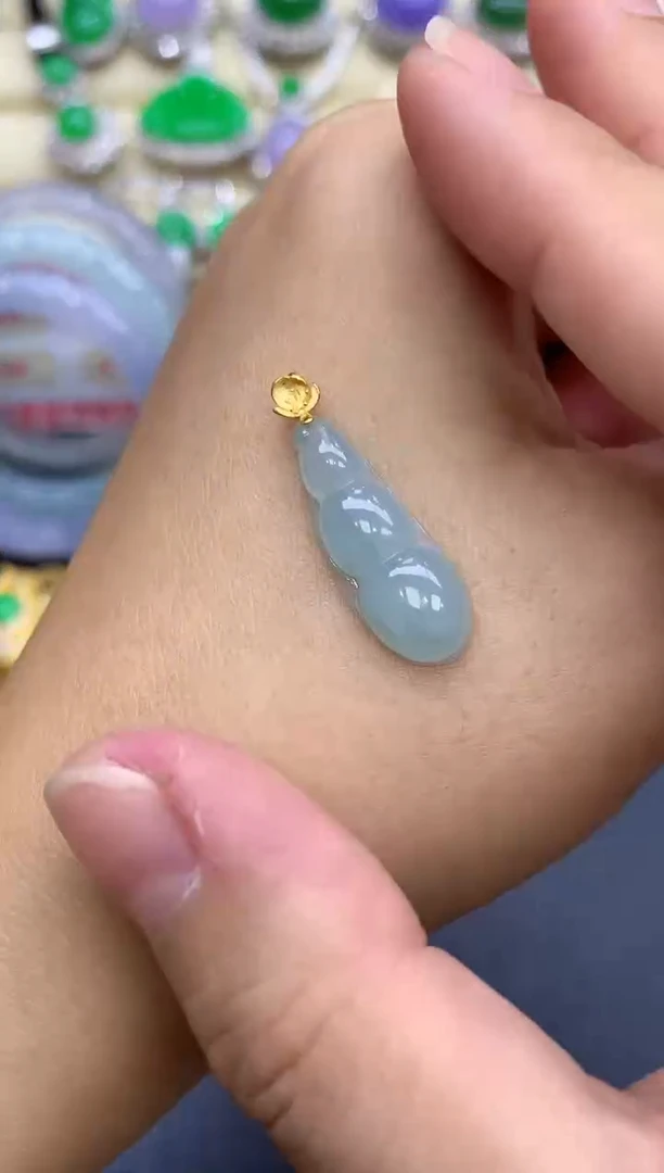 颈饰18K金镶嵌翡翠24-中国好珍宝