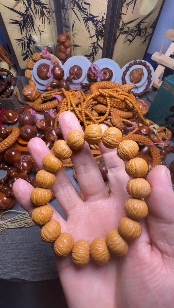 手串橄榄核猴头土豪