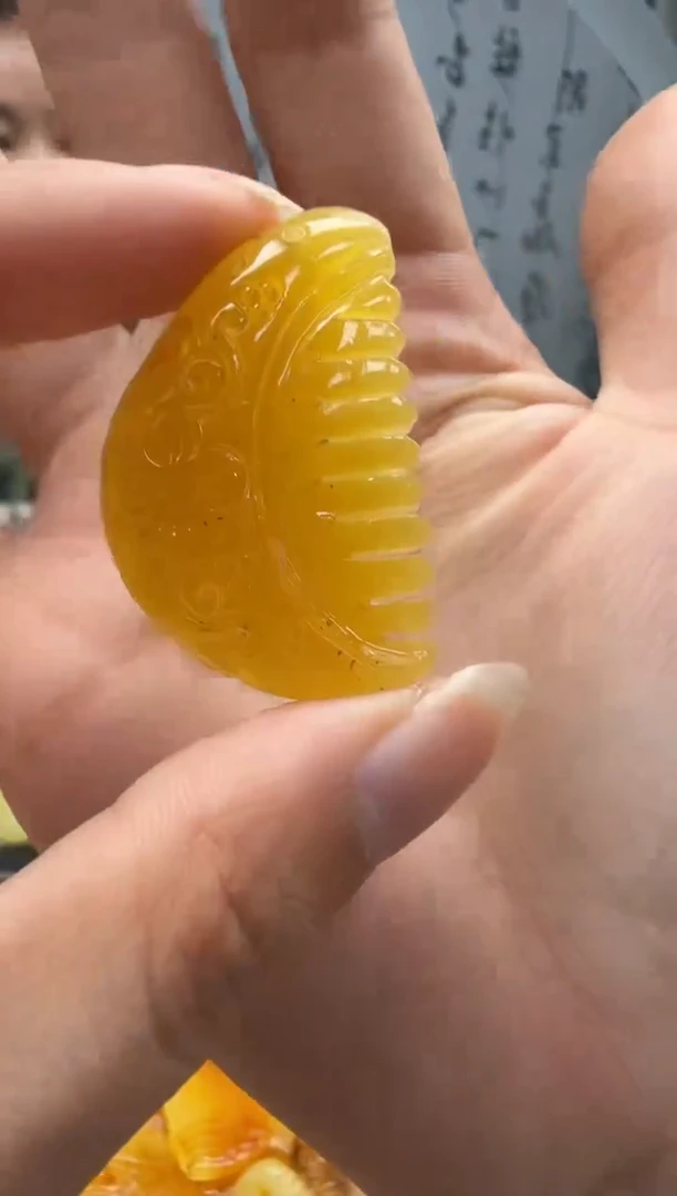未镶嵌琥珀裸石特价