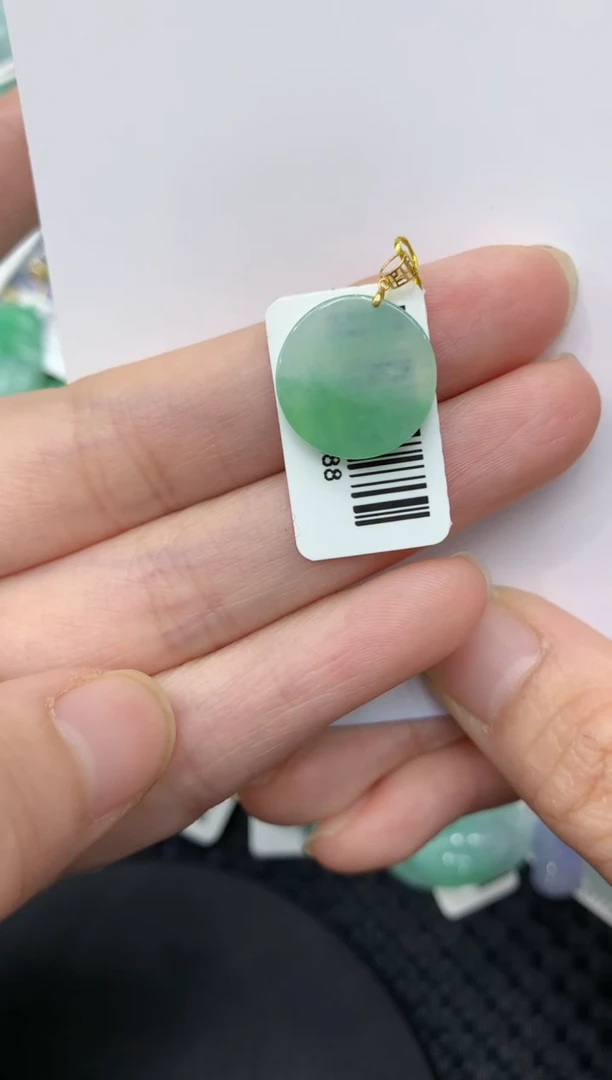 【闪购商品】翡翠颈饰18K金镶嵌11111111