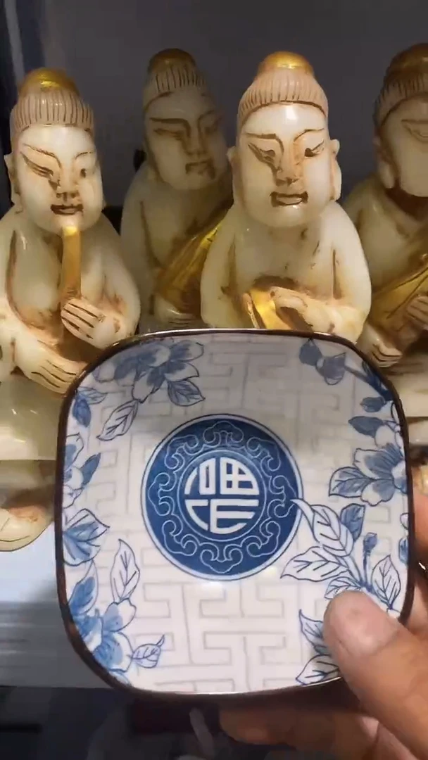 瓷器链接青花花瓶