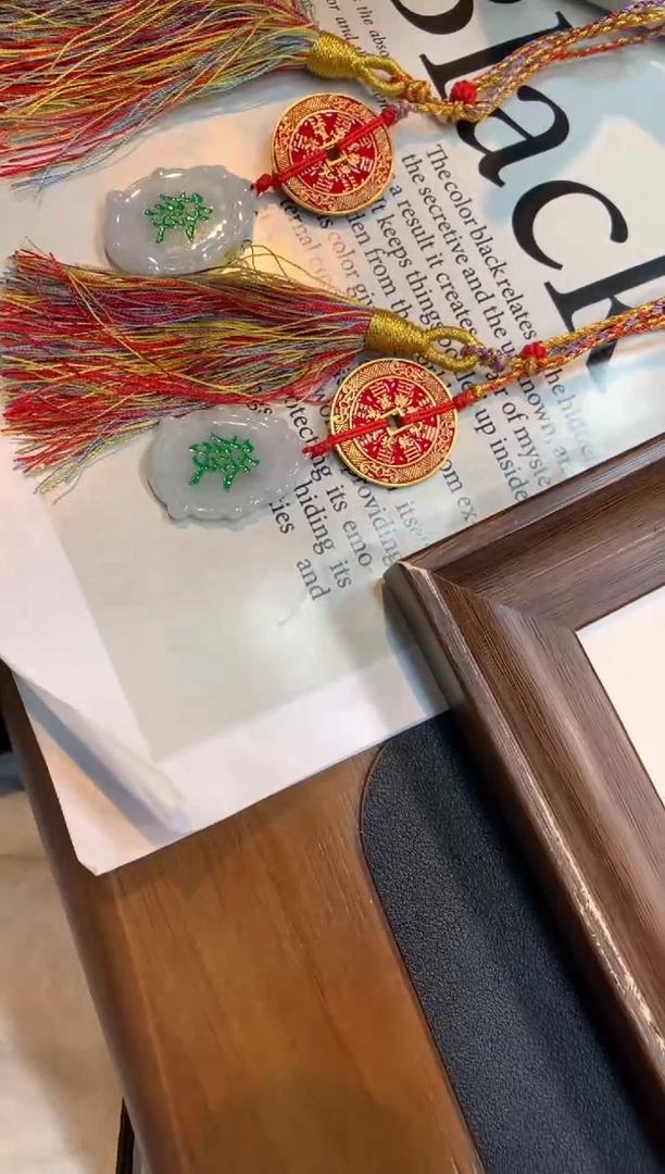 翡翠挂件未镶嵌挂件 多样性发一件