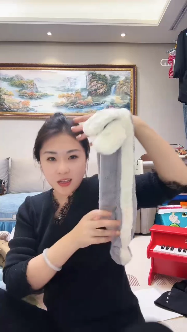 兔毛儿童围脖随机