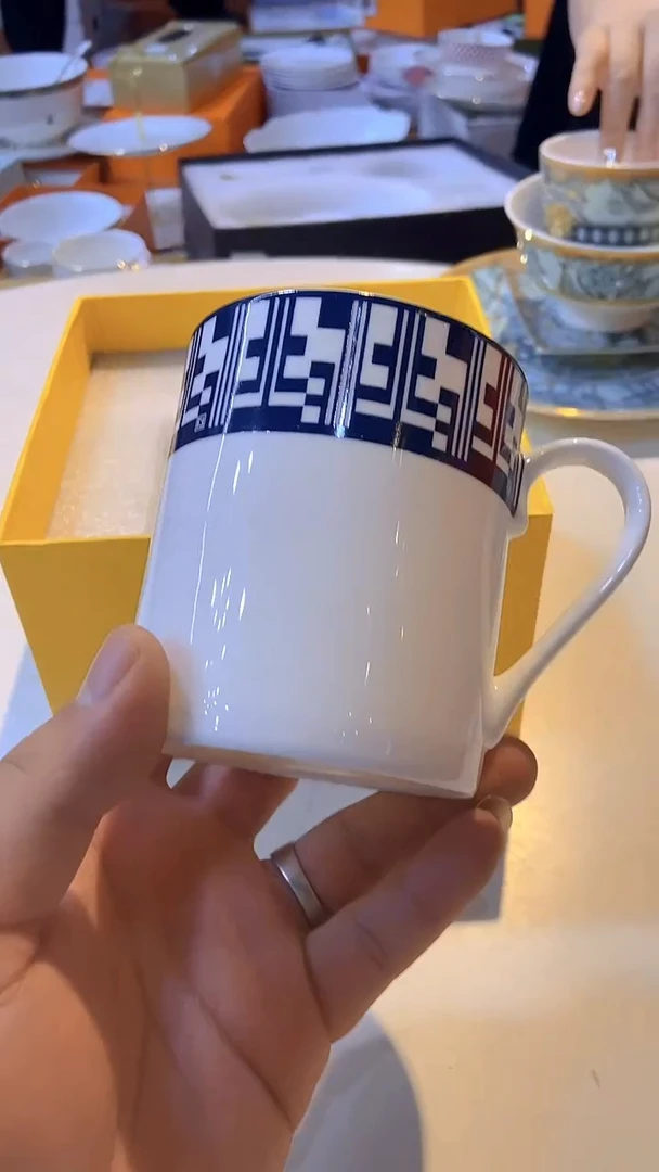 鸿辉家品牌瓷器，京东包邮！