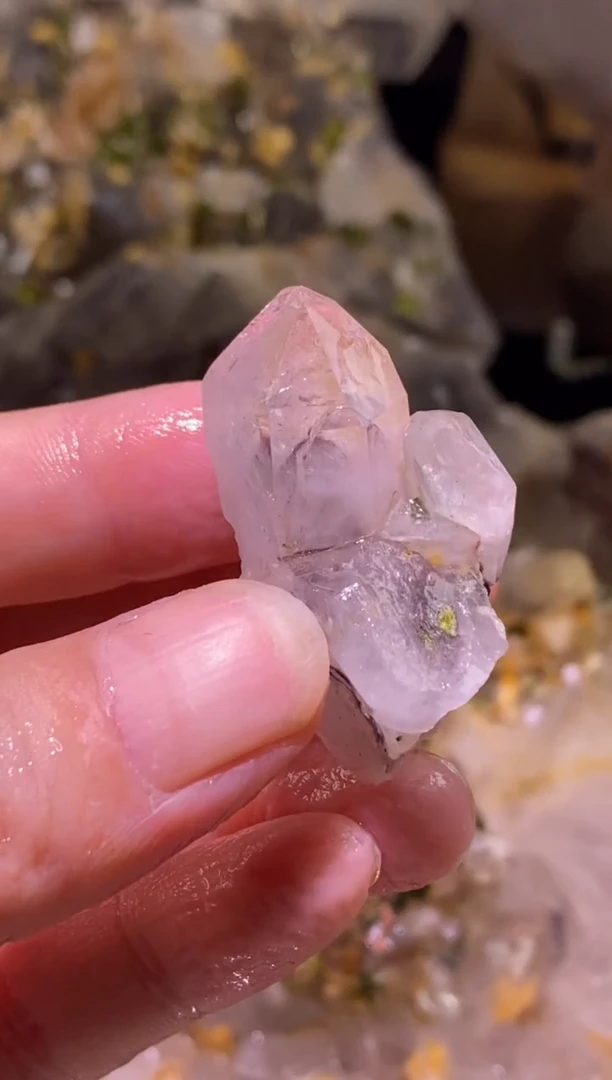 未镶嵌珠宝半成品水晶68号四川超七花园水晶