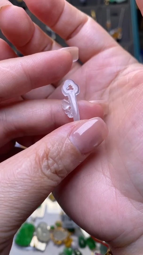 颈饰未镶嵌翡翠净货37581