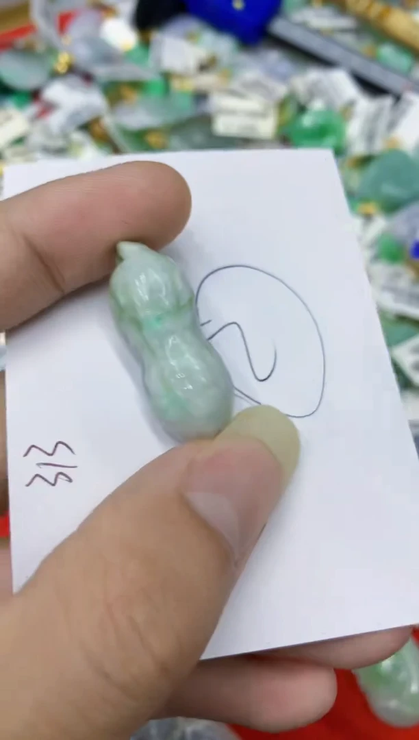 翡翠未镶嵌颈饰11111111111