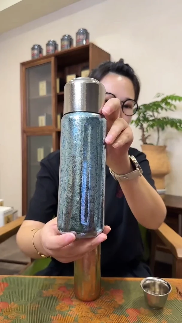 500毫升纯钛蓝色