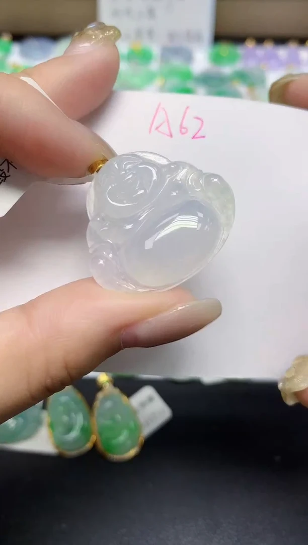 颈饰18K金镶嵌翡翠天然缅甸翡翠A货翡翠百元以上9元证书费自理