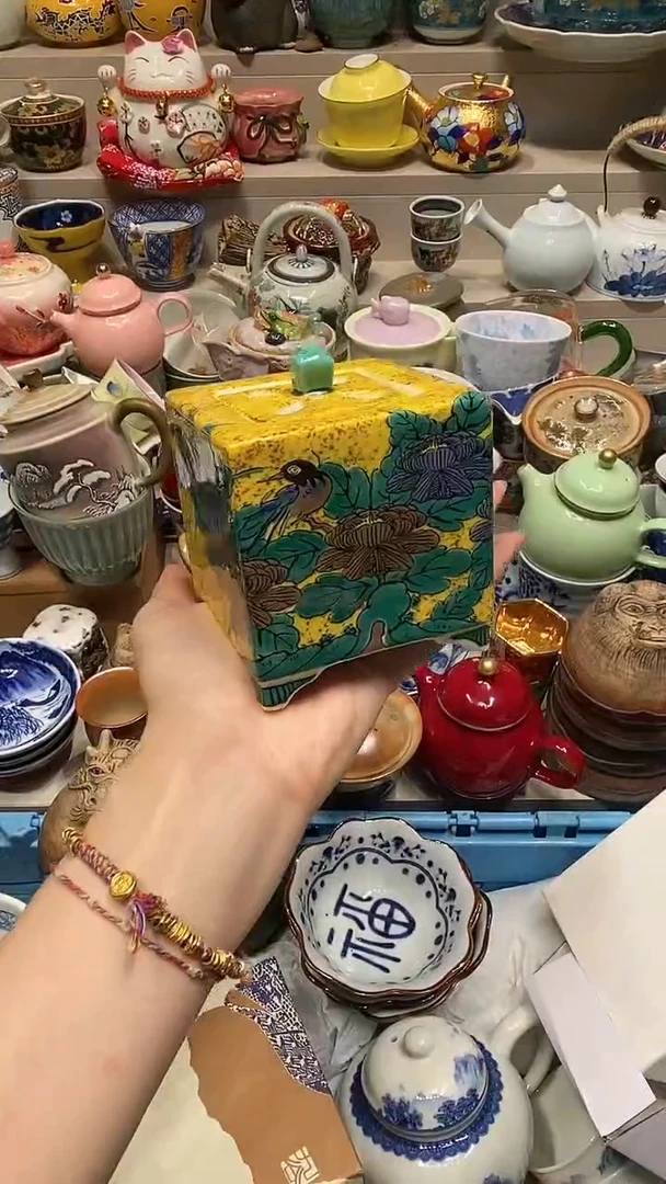 瓷片拟* 系统自动截取直播间实时画面