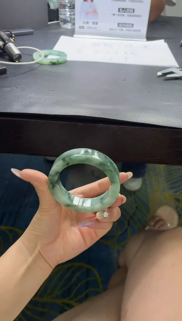 未镶嵌手镯定制翡翠人**糖手镯DDX/发一件