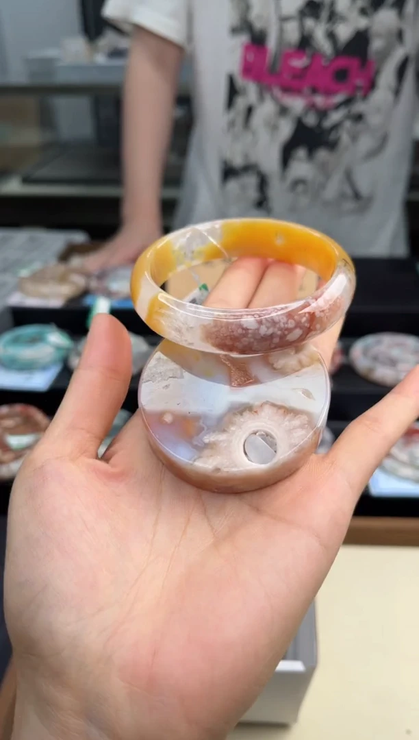 石英质玉手镯未镶嵌60圈口（赠送镯心）6504017