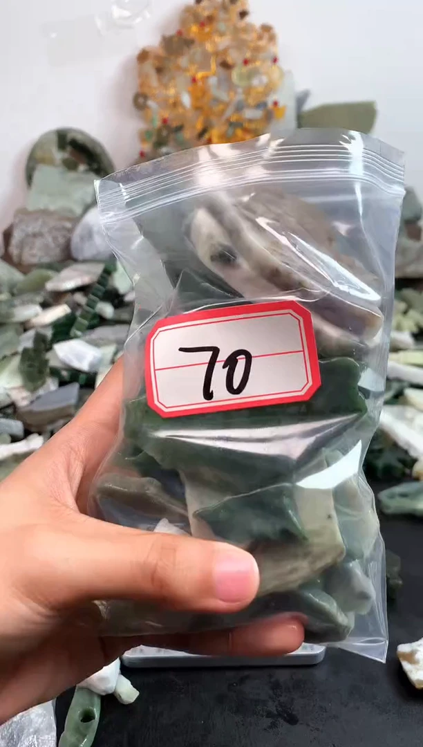 未镶嵌和田玉摆件70