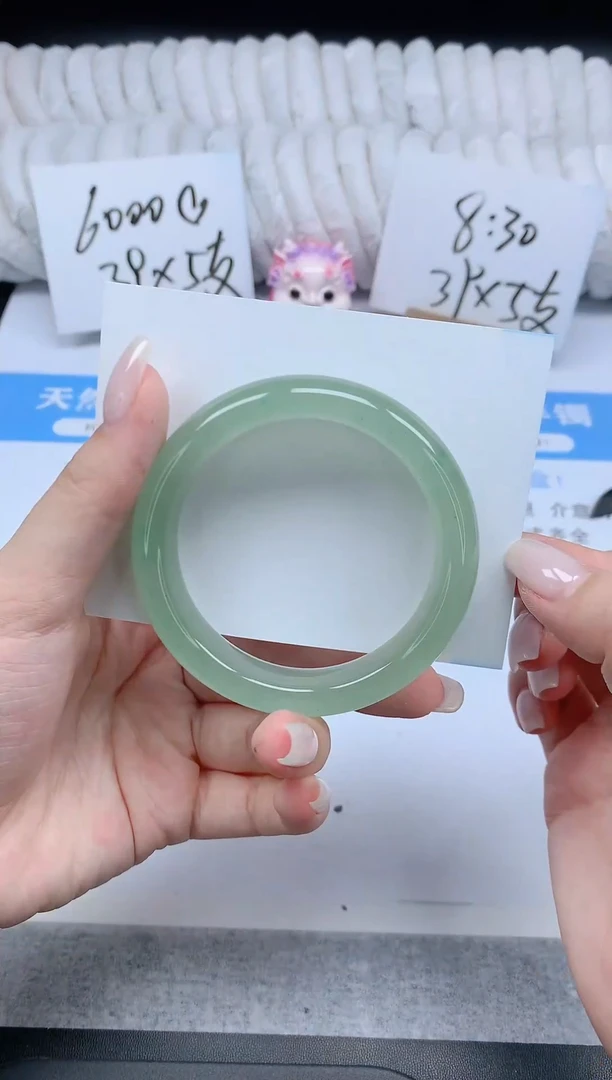 石英质玉手镯未镶嵌K153-52.3