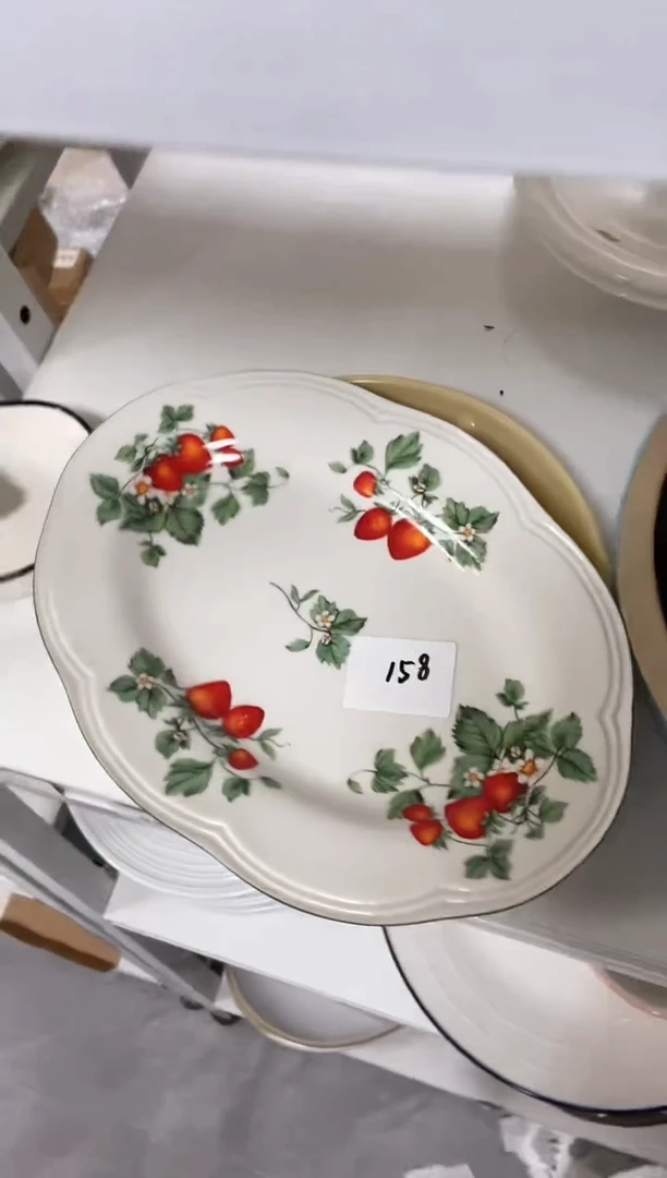 瓷158 草莓 鱼盘 瑕疵