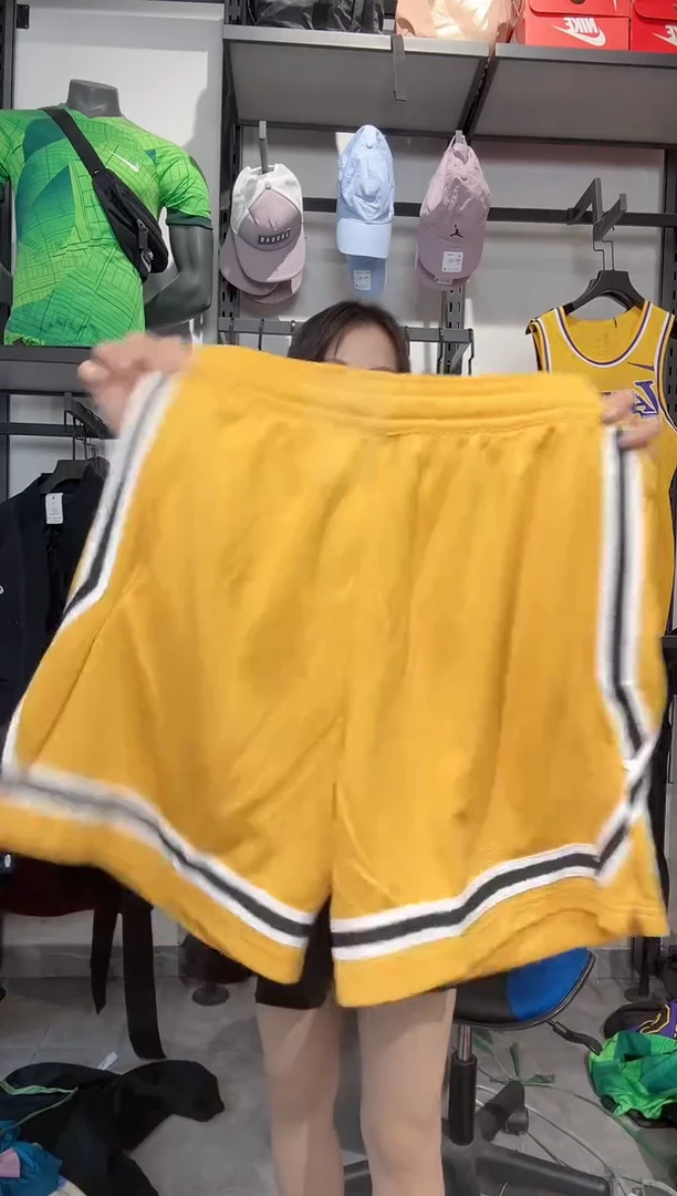 1759    编码 瑕疵款直播间过款为准 尺码XXL