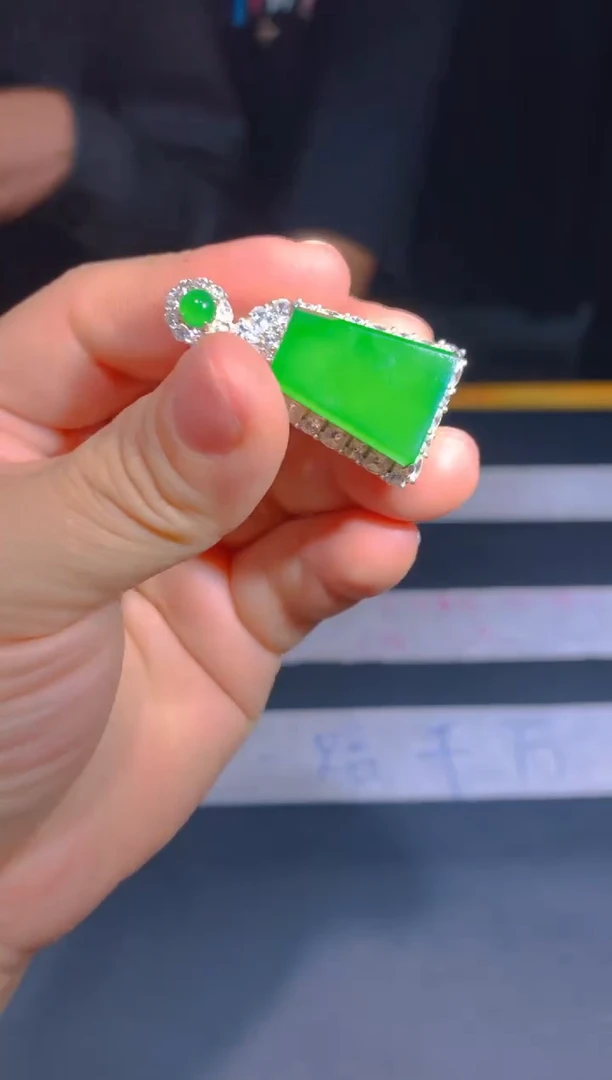 未镶嵌定制翡翠61定制翡翠—多样性发货（发其一）