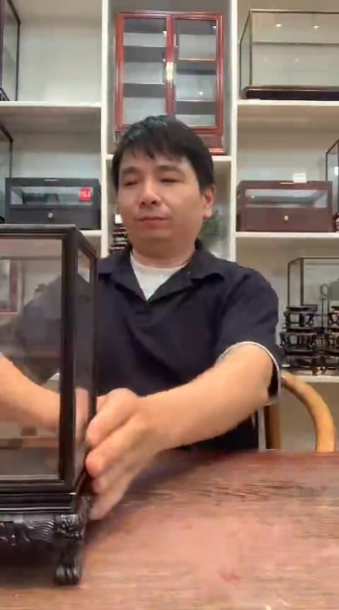 东非黑黄檀（紫光檀）13*13*17虎脚玻璃罩390