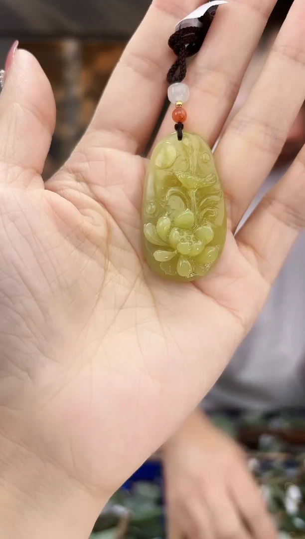 和田玉未镶嵌挂件拍一发一