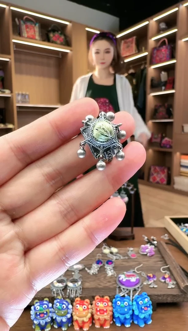 【闪购商品】织绣288黔东南苗族刺绣