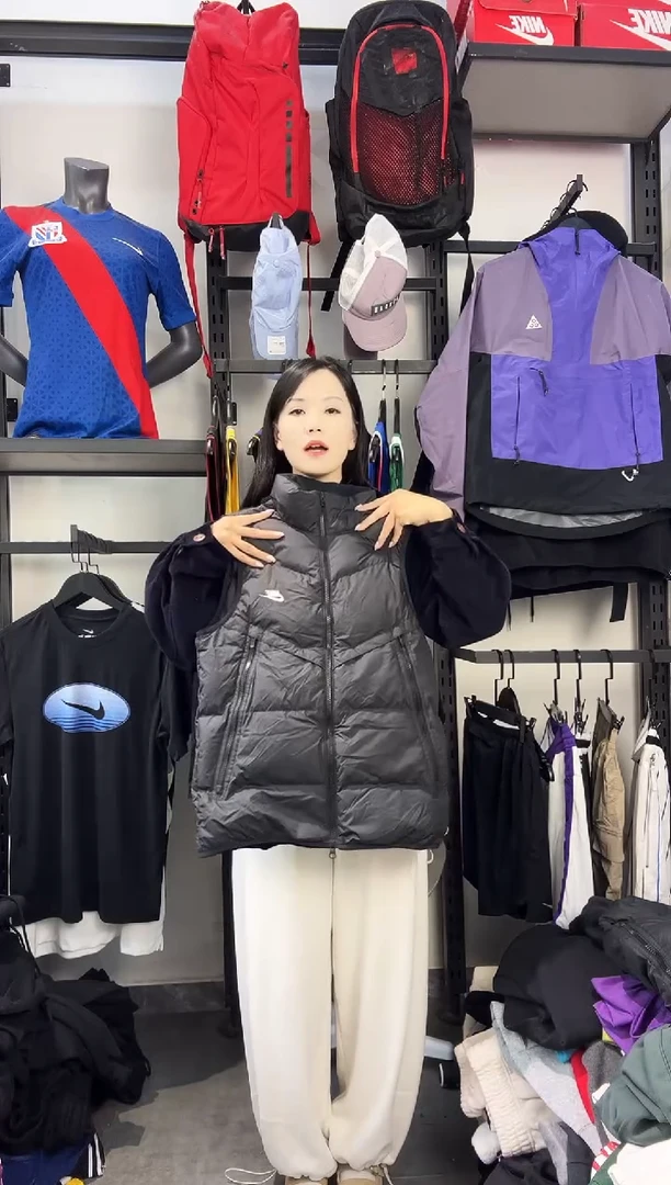 684 ·编码 瑕疵款直播间过款为准 尺码·S